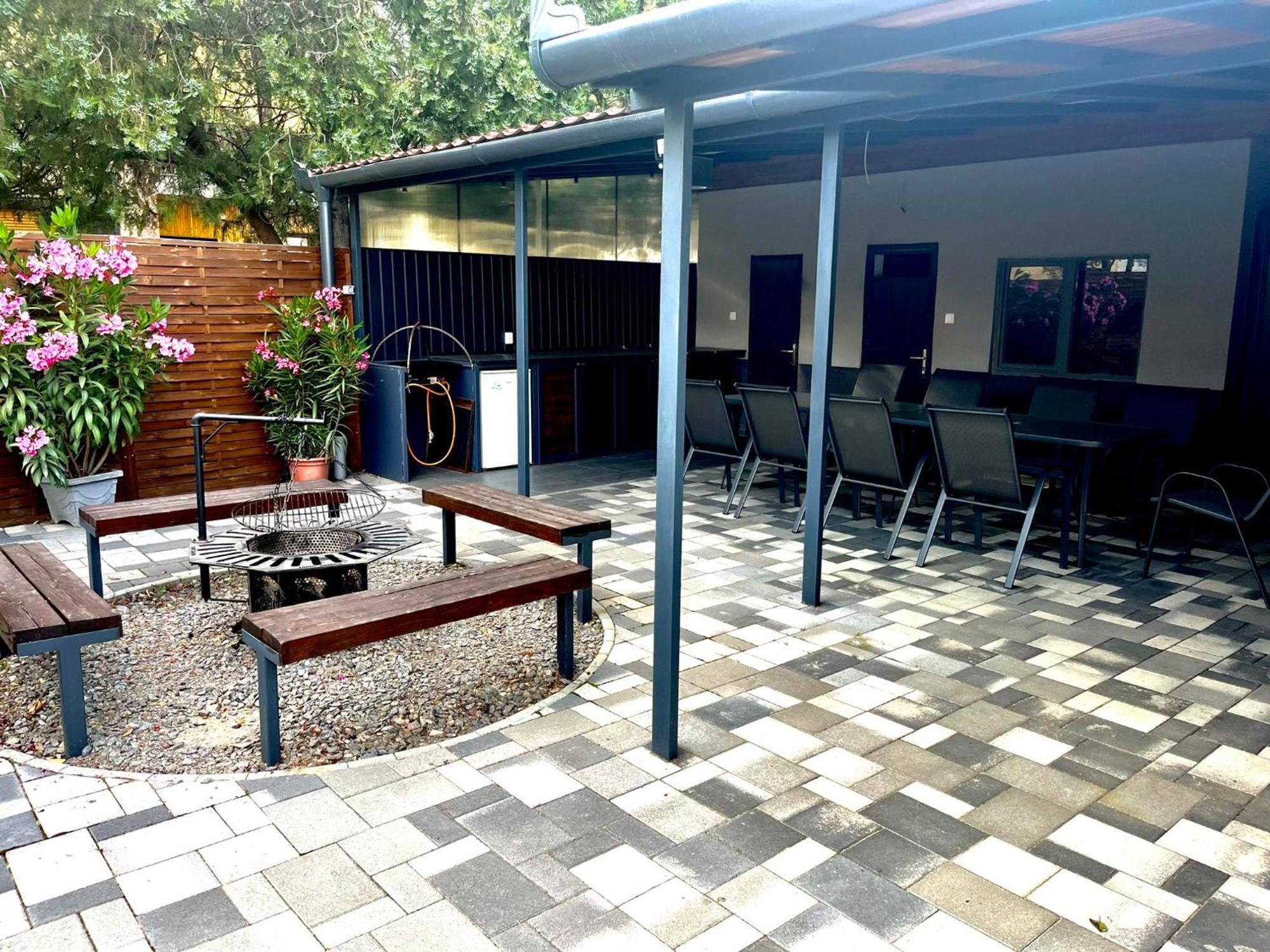 Hajdúszoboszló Tahiti Garden Apartman מראה חיצוני תמונה